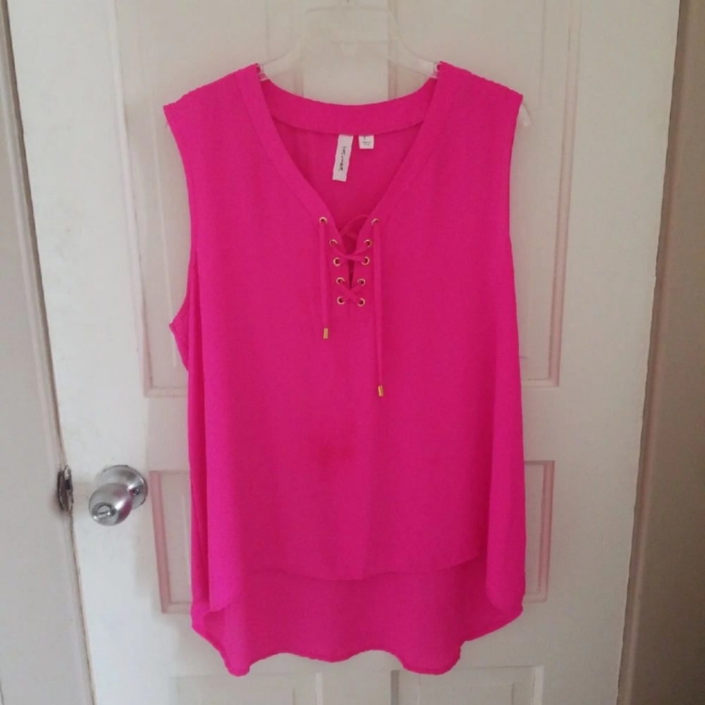 Pink tank top